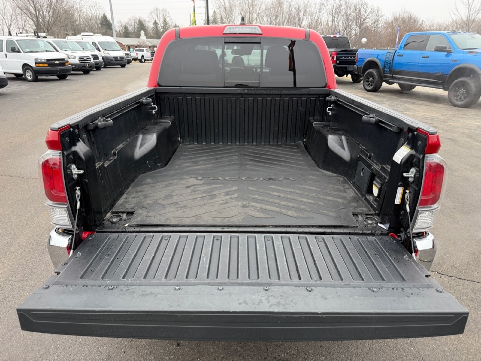 2022 Toyota Tacoma SR5 V6, 38869A, Photo