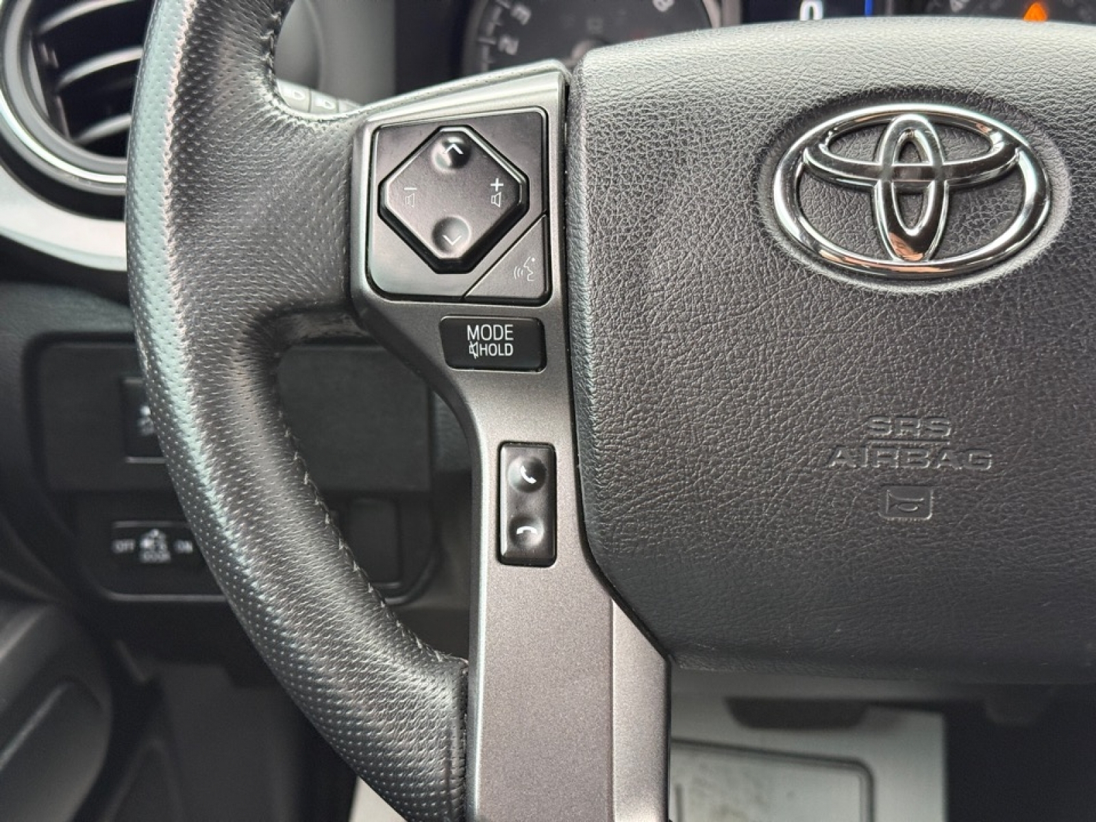 2022 Toyota Tacoma SR5 V6, 38869A, Photo