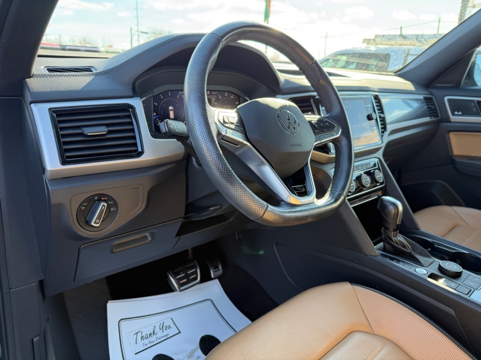2022 Volkswagen Atlas Cross Sport 3.6L V6 SEL Premium R-Line, 39252, Photo