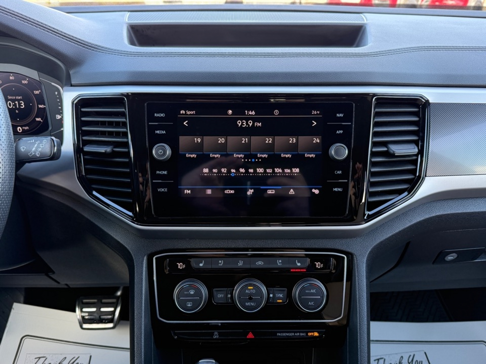 2022 Volkswagen Atlas Cross Sport 3.6L V6 SEL Premium R-Line, 39252, Photo