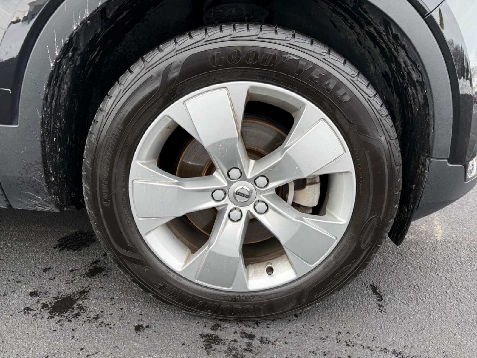 2022 Volvo XC40 T5 Momentum, 39259, Photo