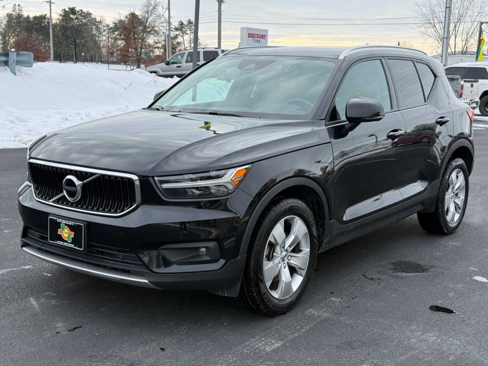 2022 Volvo XC40 T5 Momentum, 39259, Photo