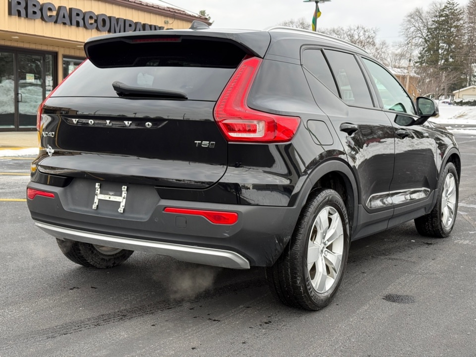 2022 Volvo XC40 T5 Momentum, 39259, Photo