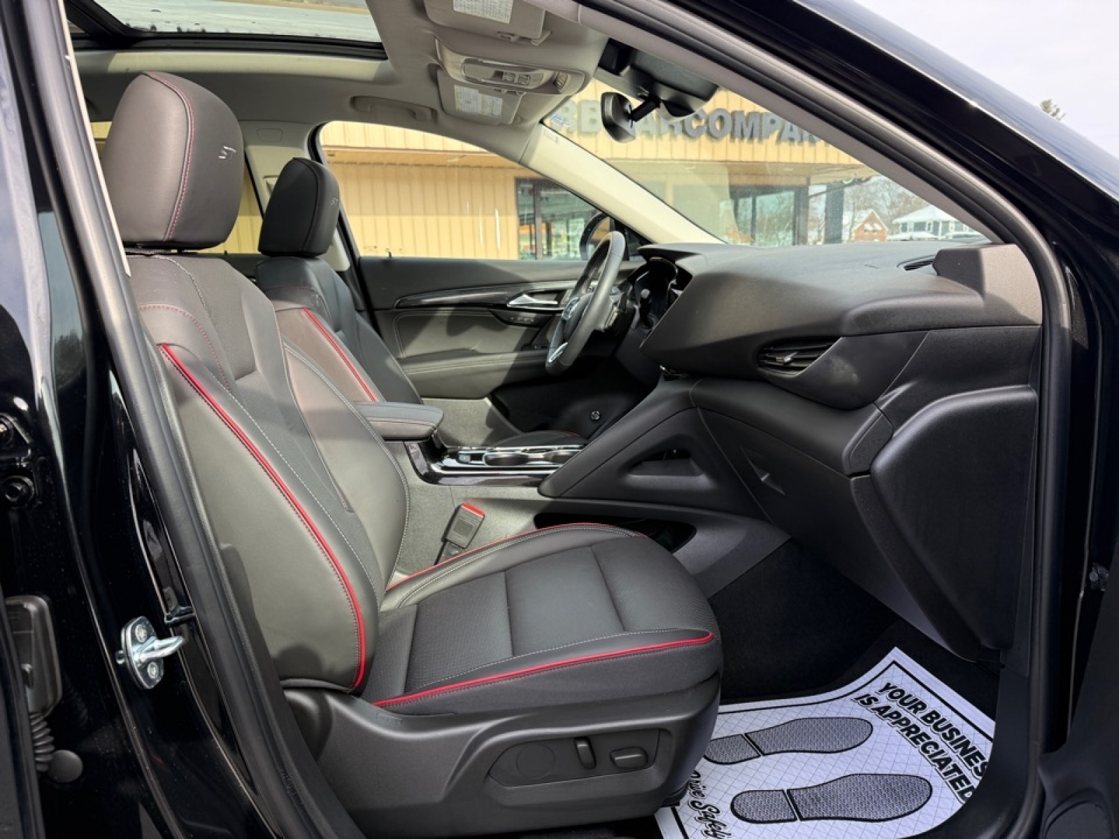 2023 Buick Envision Essence AWD, 39264, Photo