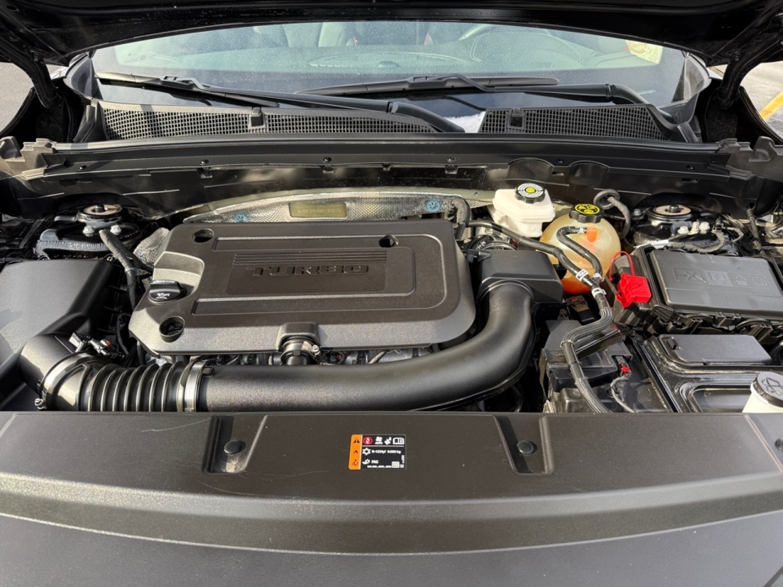 2023 Buick Envision Essence AWD, 39264, Photo