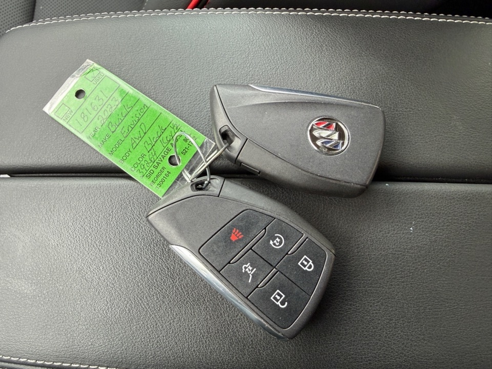 2023 Buick Envision Essence AWD, 39264, Photo