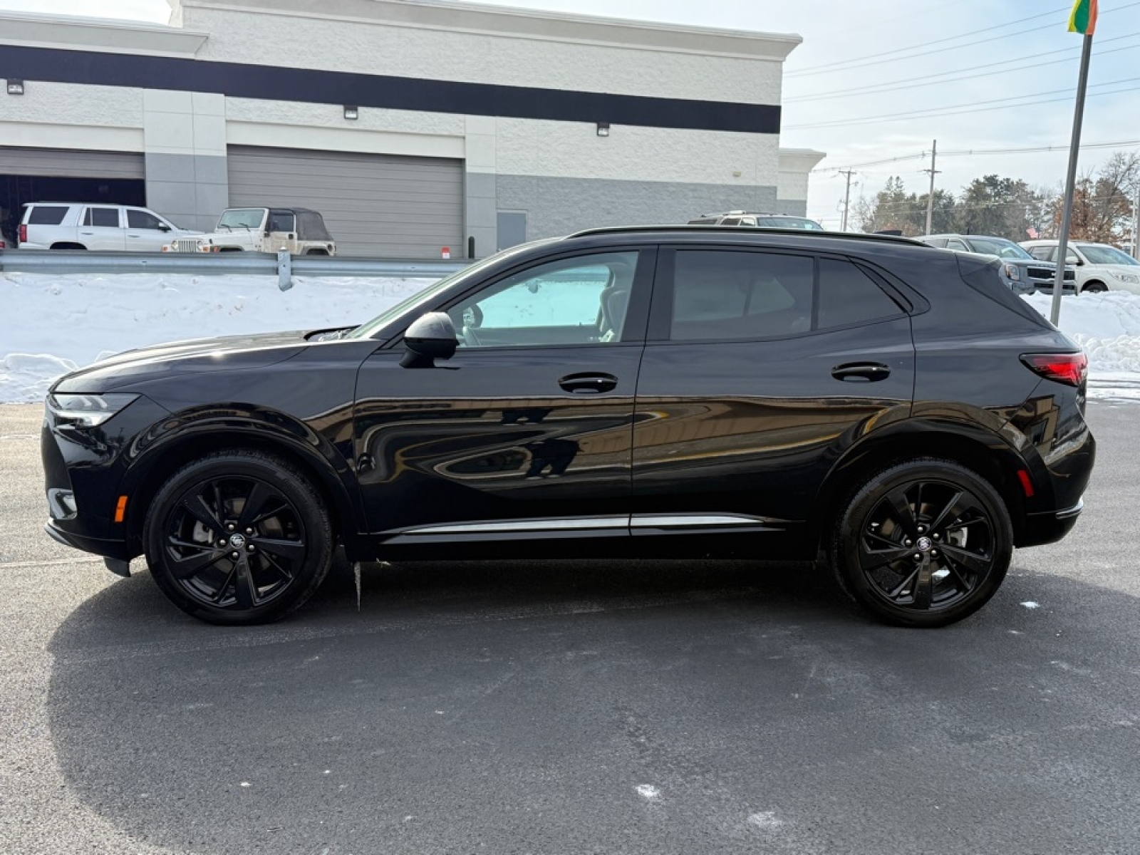 2023 Buick Envision Essence AWD, 39264, Photo