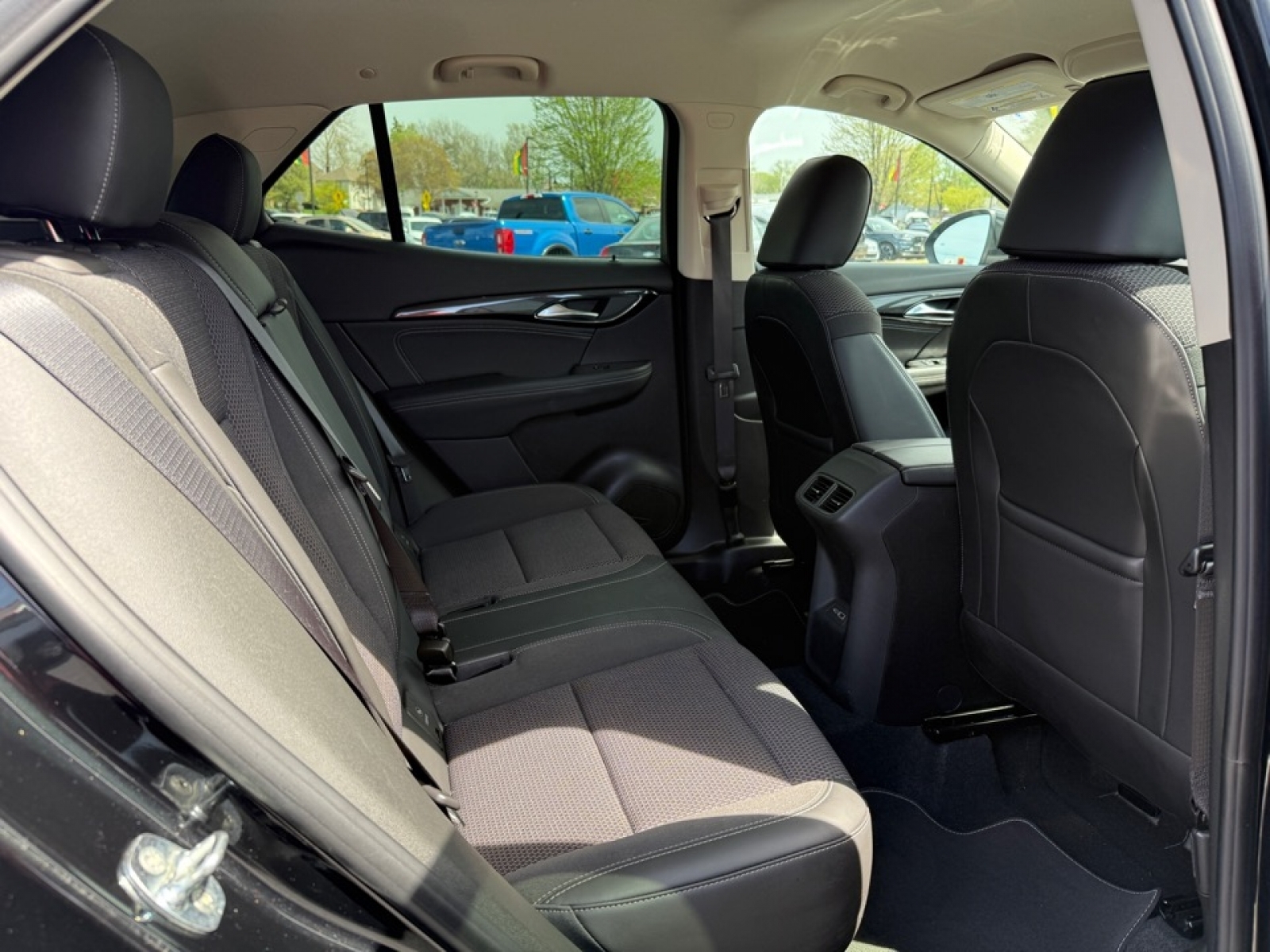 2023 Buick Envision Preferred AWD, 39767, Photo