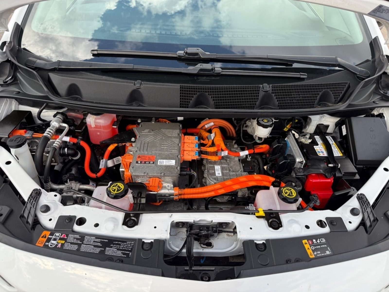 2023 Chevrolet Bolt EV FWD 1LT, 39574, Photo