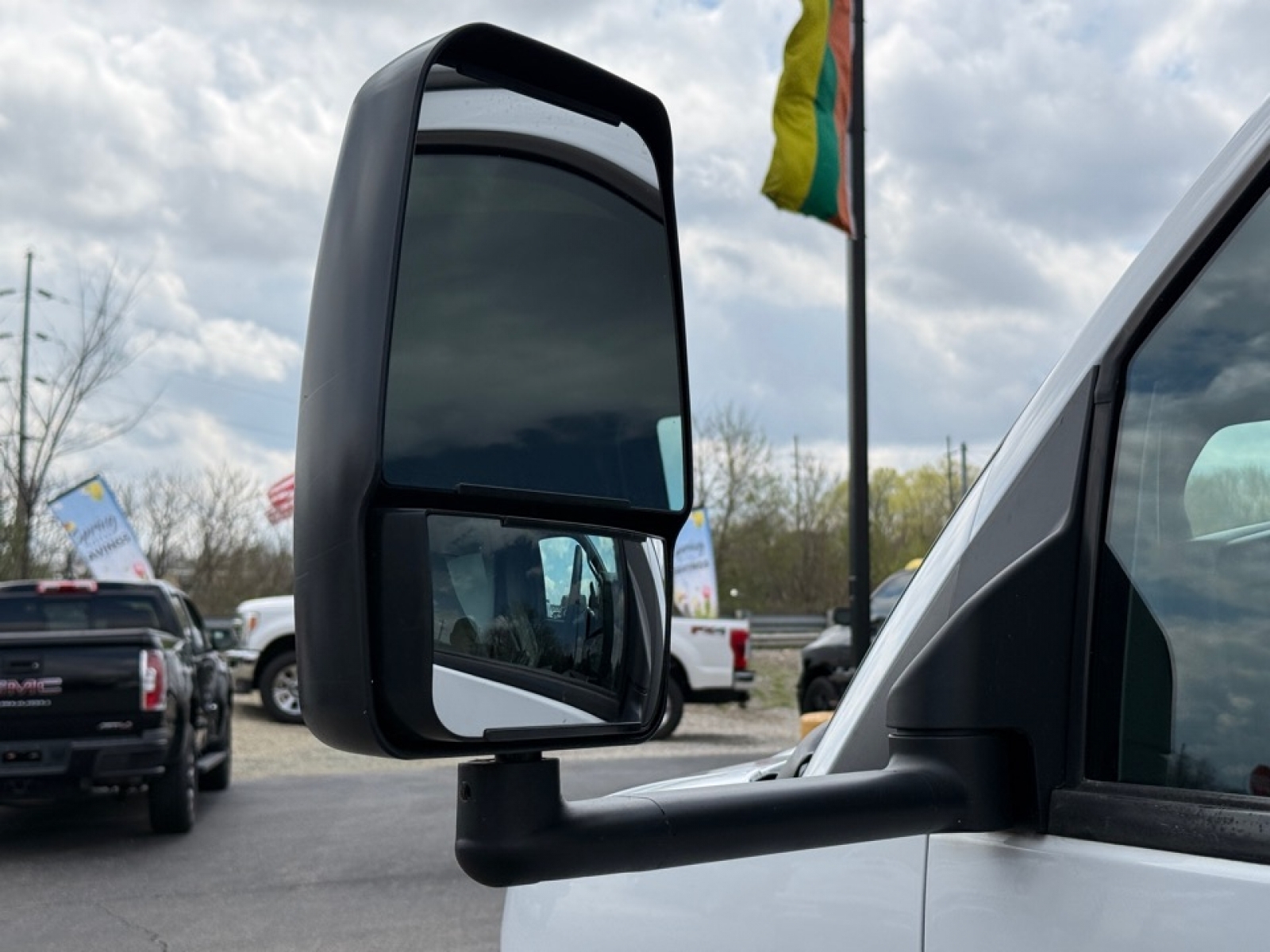 2023 Chevrolet Express Cutaway Work Van, 39787, Photo