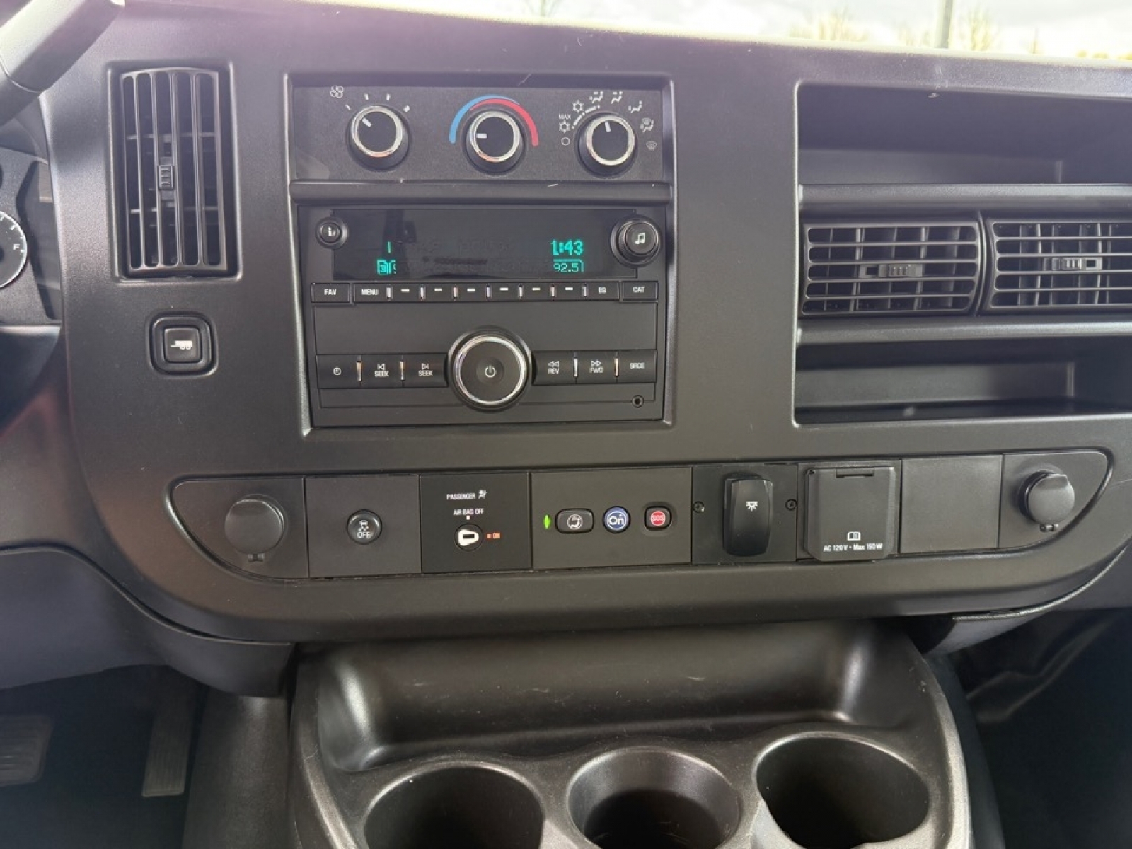 2023 Chevrolet Express Cutaway Work Van, 39787, Photo