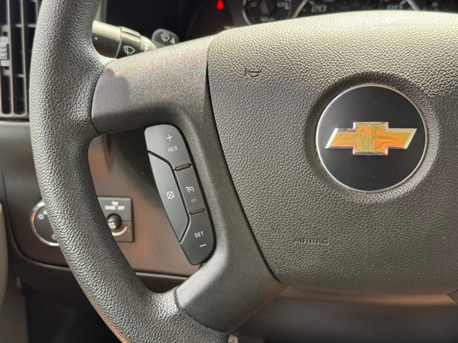 2023 Chevrolet Express Cutaway Work Van, 39787, Photo