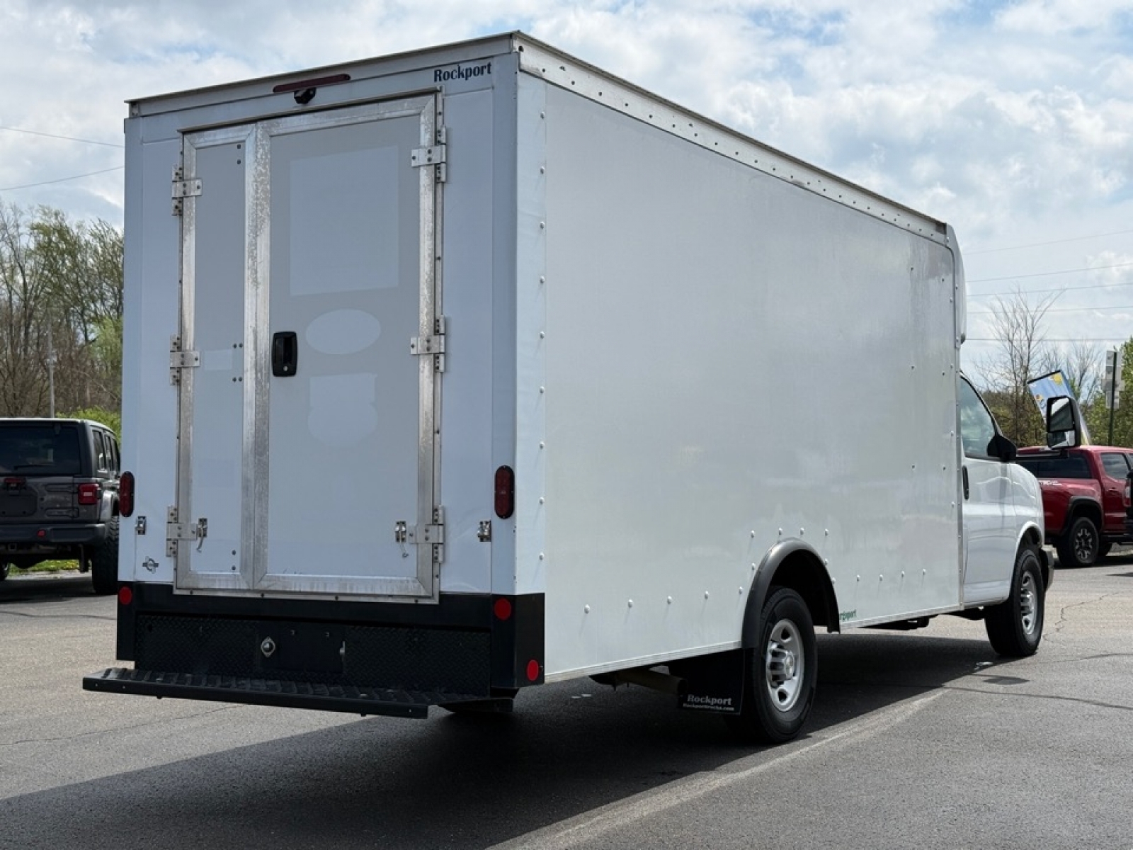 2023 Chevrolet Express Cutaway Work Van, 39787, Photo