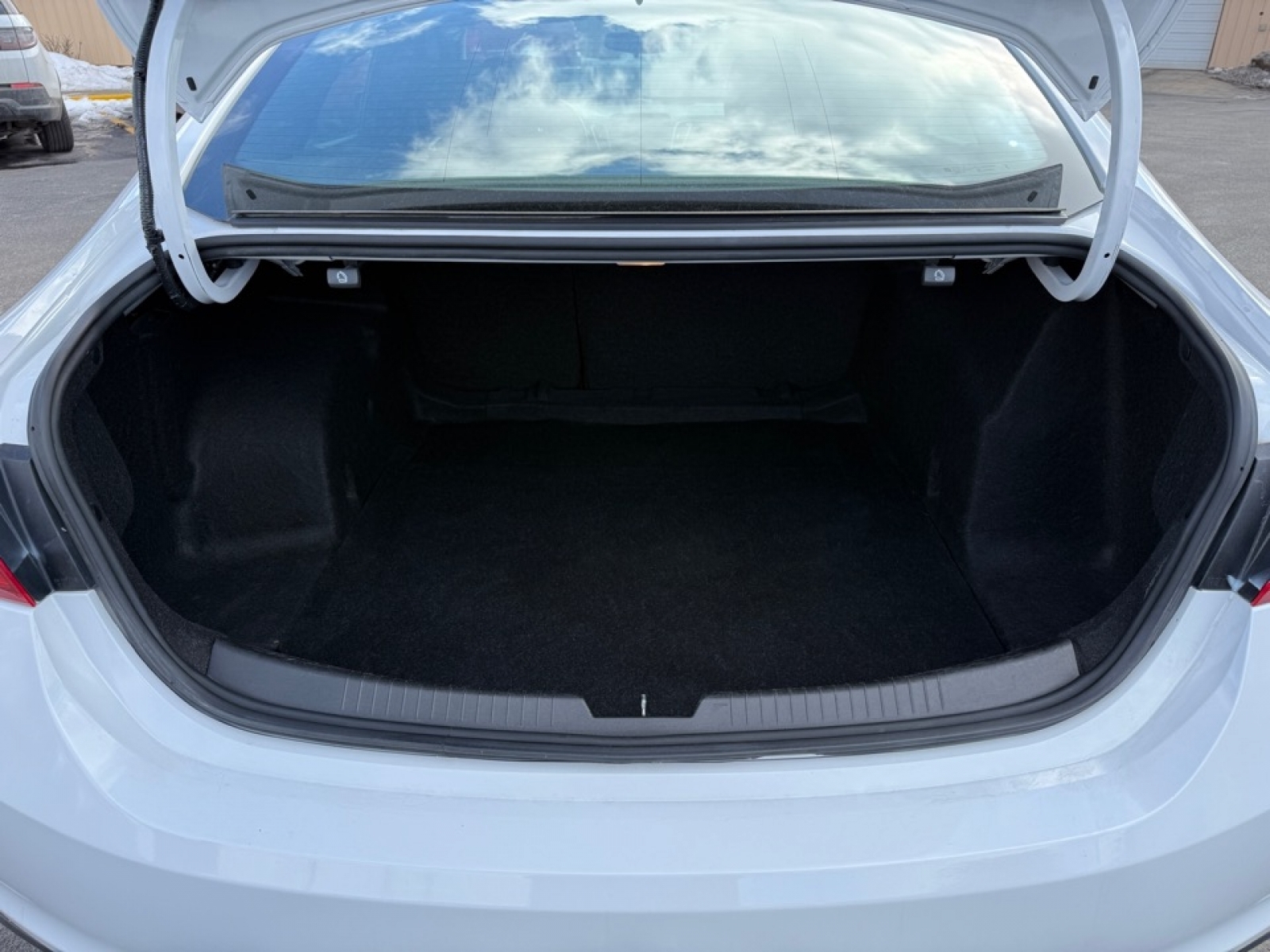 2023 Chevrolet Malibu 1LT, 39509, Photo