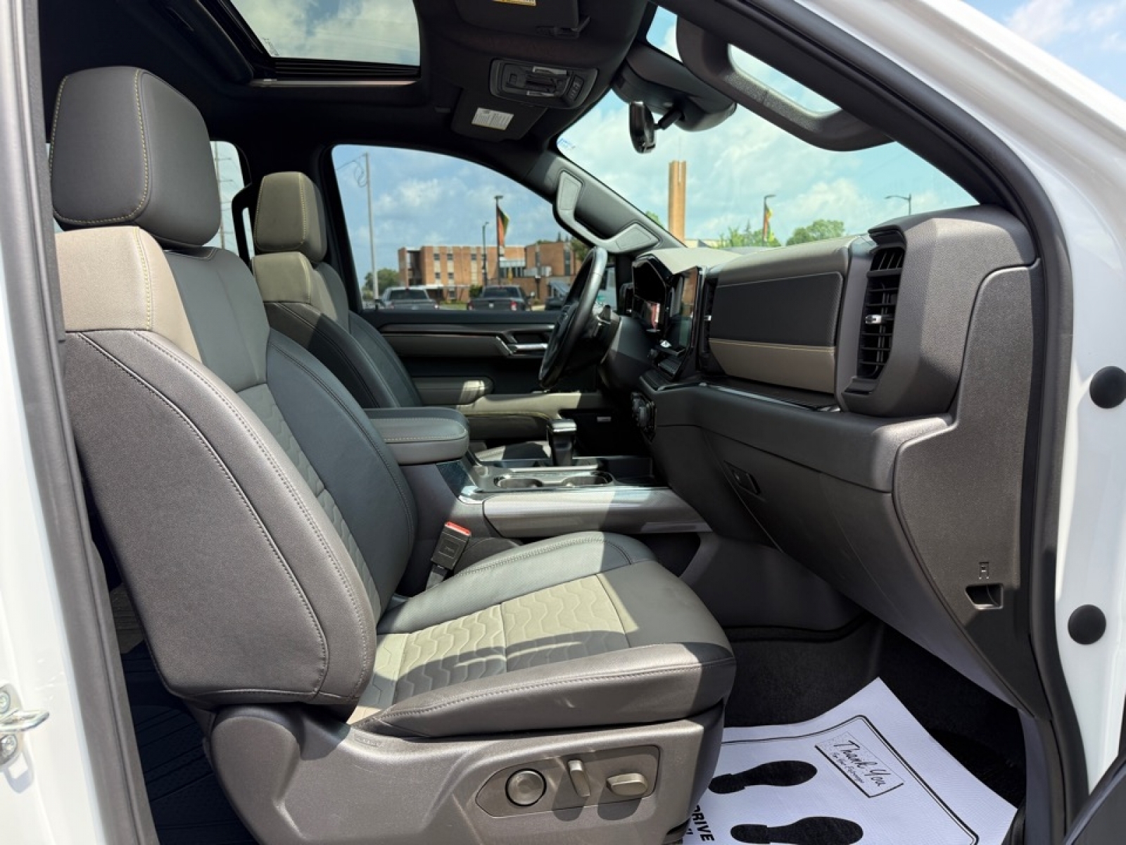 2023 Chevrolet Silverado 1500 ZR2 photo 11