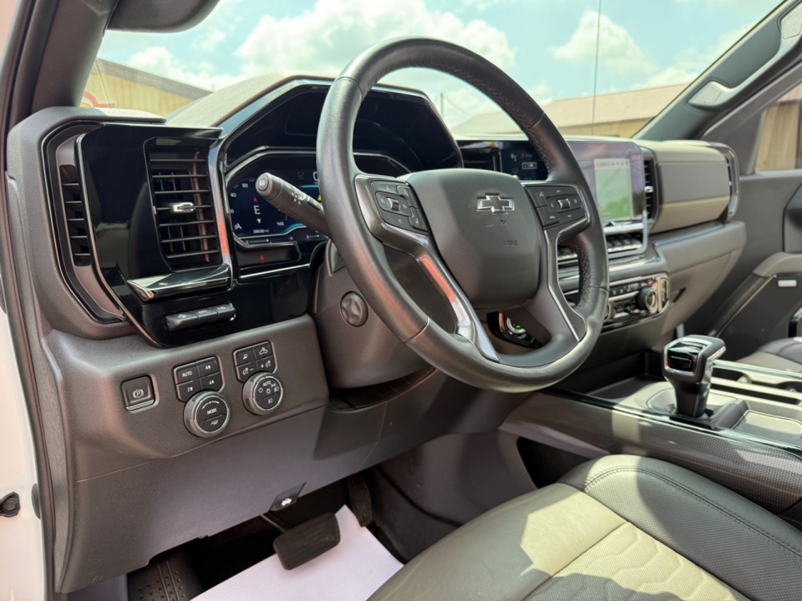 2023 Chevrolet Silverado 1500 ZR2 photo 13