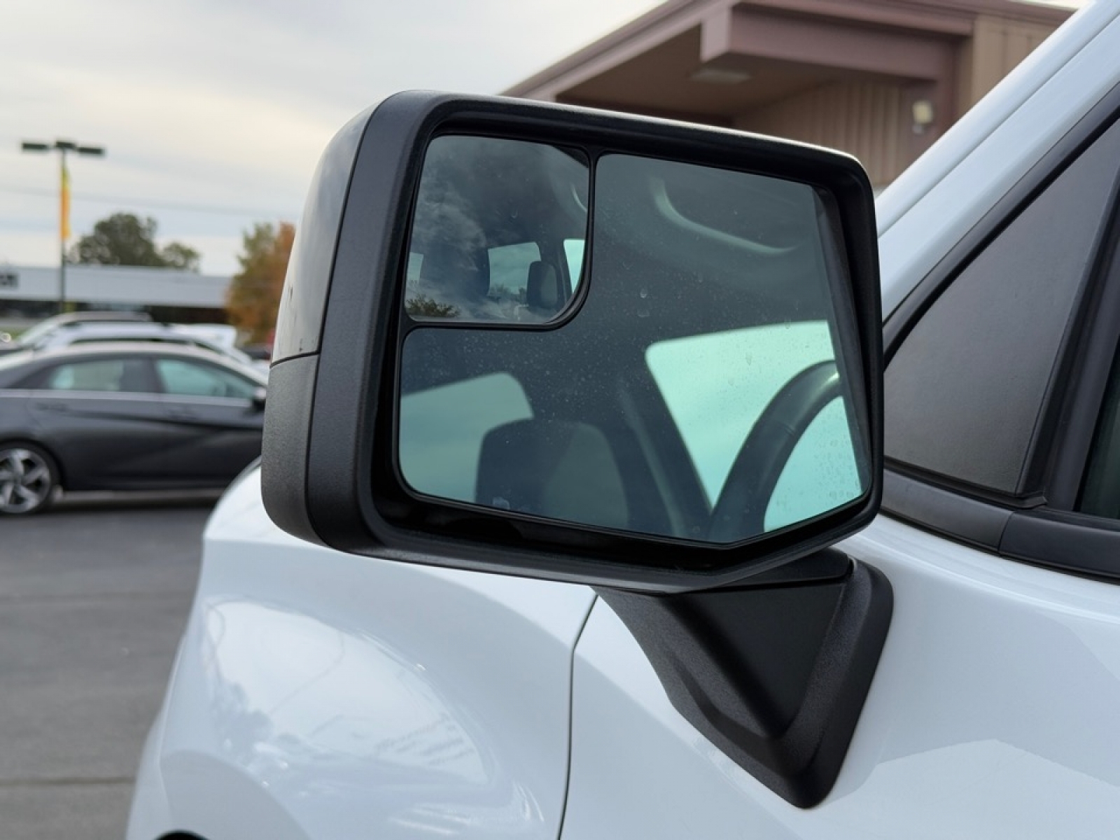 2023 Chevrolet Silverado 1500 4WD Crew Cab Standard Bed LT Trail Boss, 39109, Photo