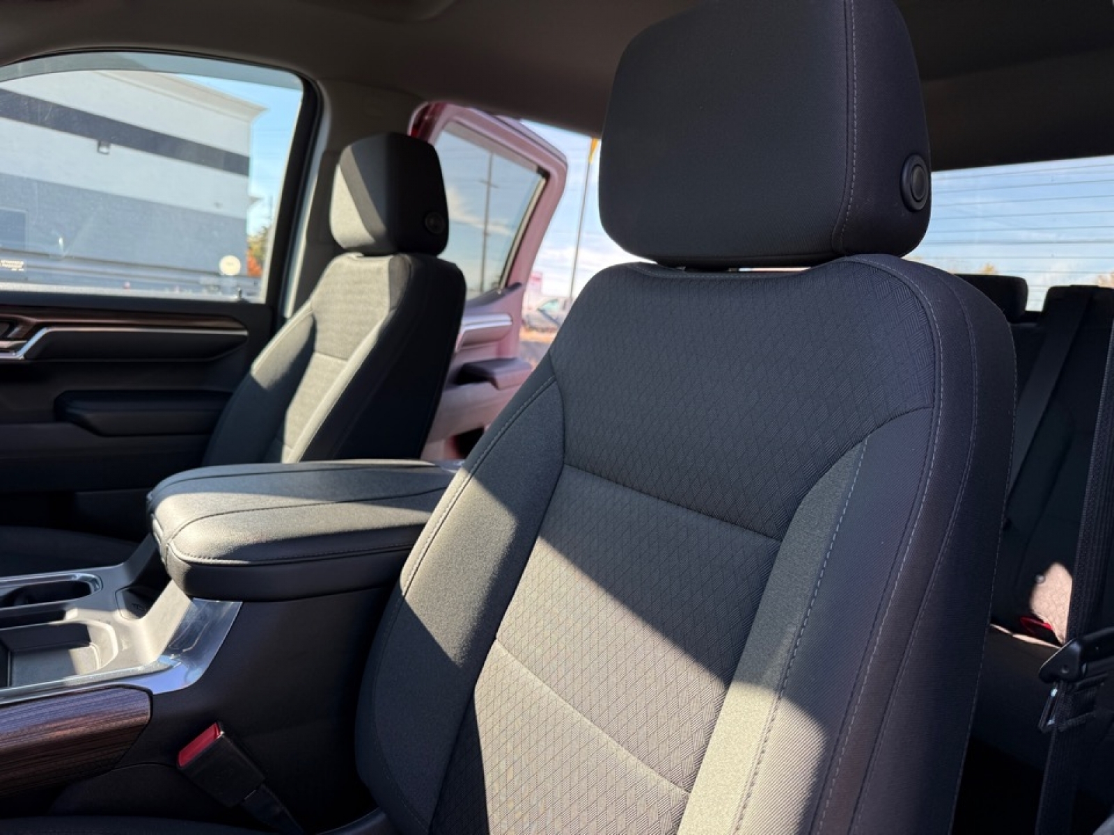 2023 Chevrolet Silverado 1500 4WD Crew Cab Short Bed RST, 39158, Photo