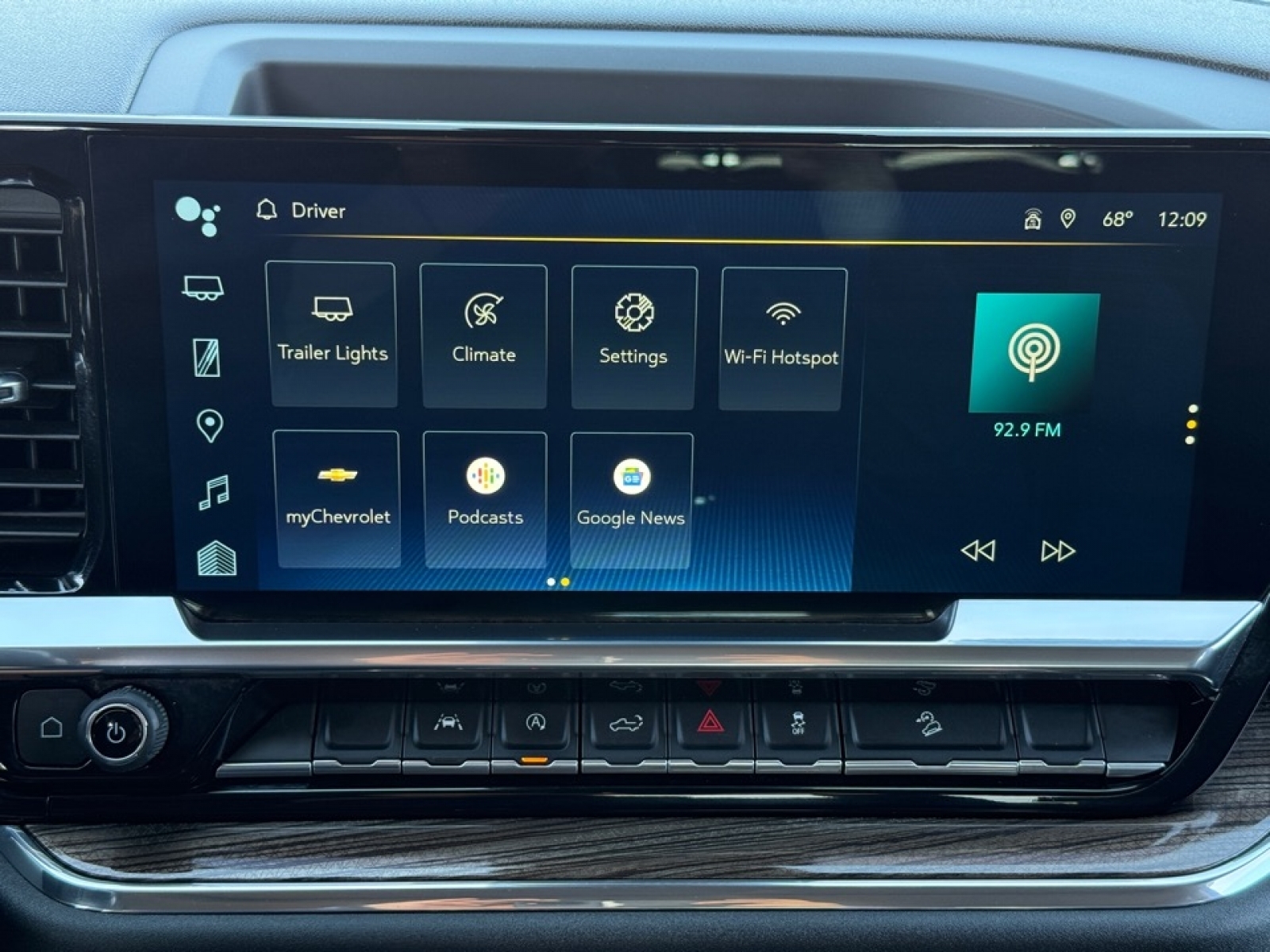 2023 Chevrolet Silverado 1500 4WD Crew Cab Short Bed RST, 39158, Photo