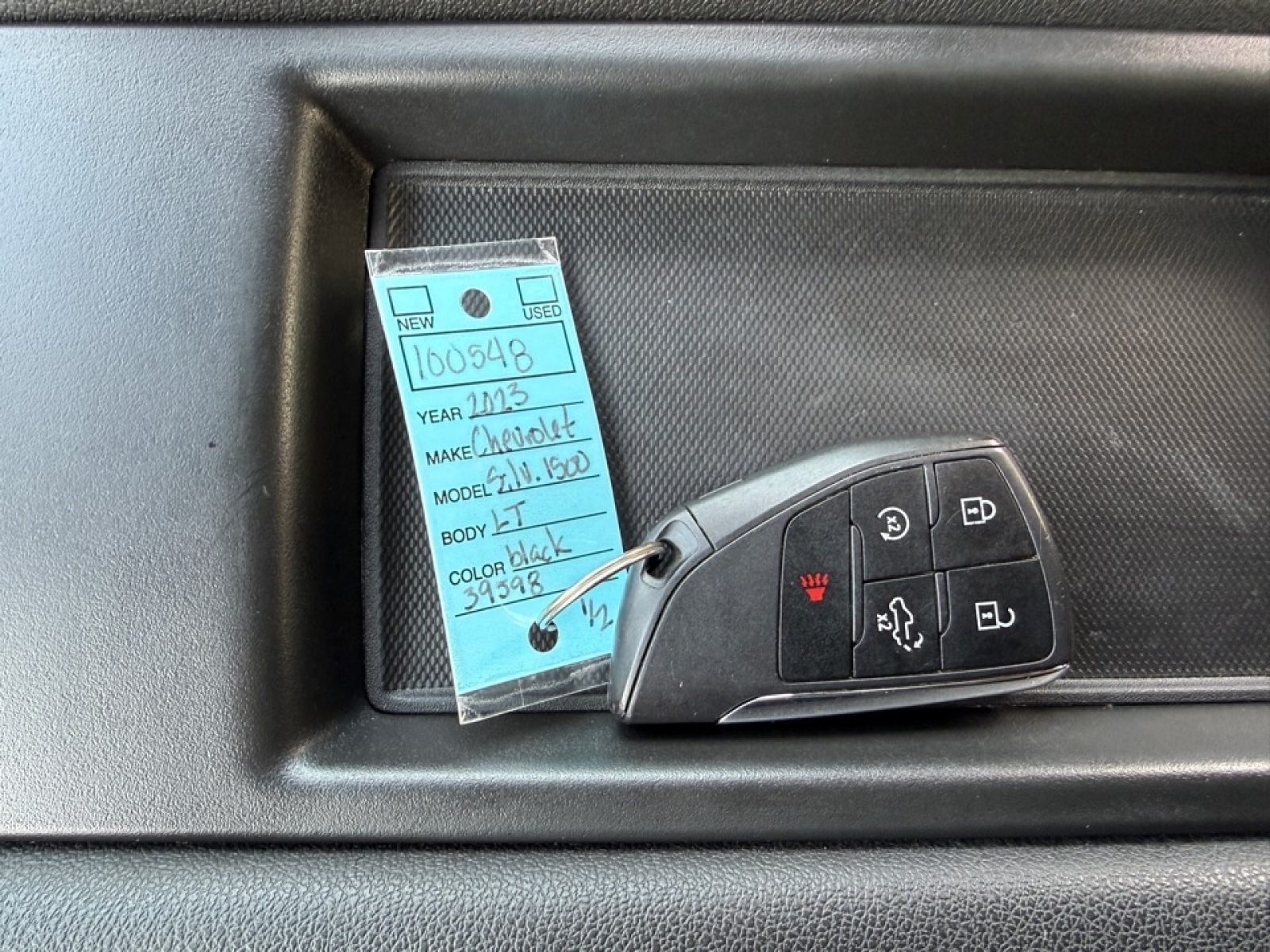 2023 Chevrolet Silverado 1500 4WD Crew Cab Standard Bed LT, 39598, Photo