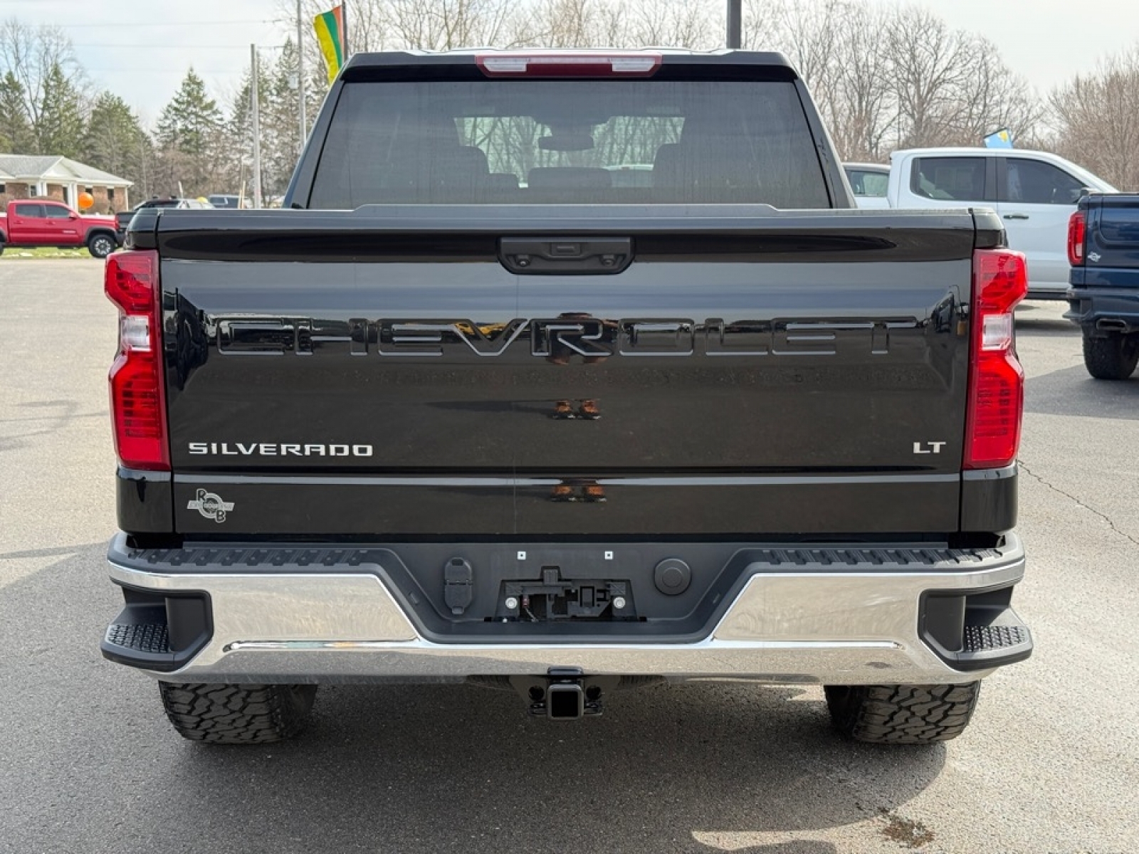 2023 Chevrolet Silverado 1500 4WD Crew Cab Standard Bed LT, 39598, Photo