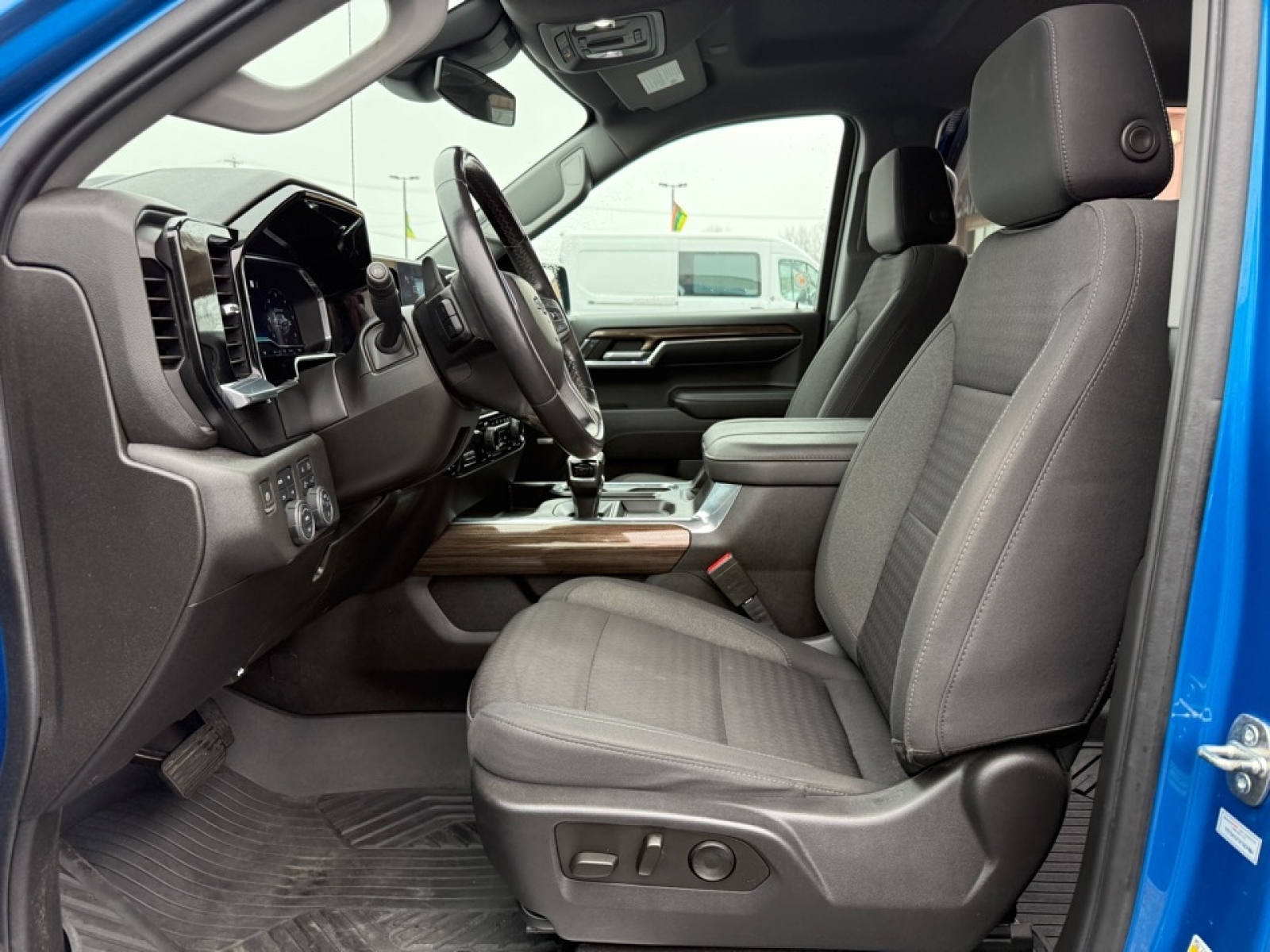 2023 Chevrolet Silverado 1500 RST, 39716, Photo