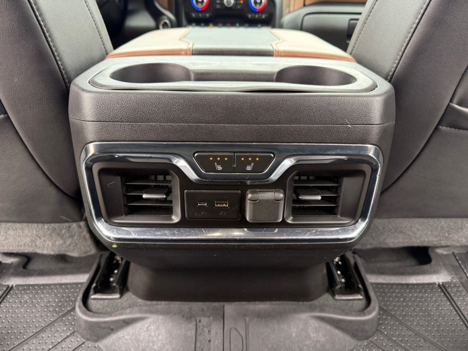 2023 Chevrolet Silverado 3500HD High Country, 39517, Photo