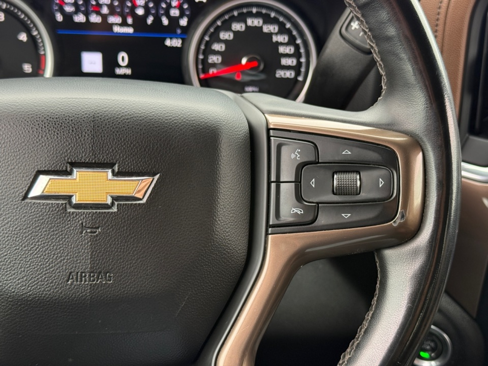 2023 Chevrolet Silverado 3500HD High Country, 39517, Photo
