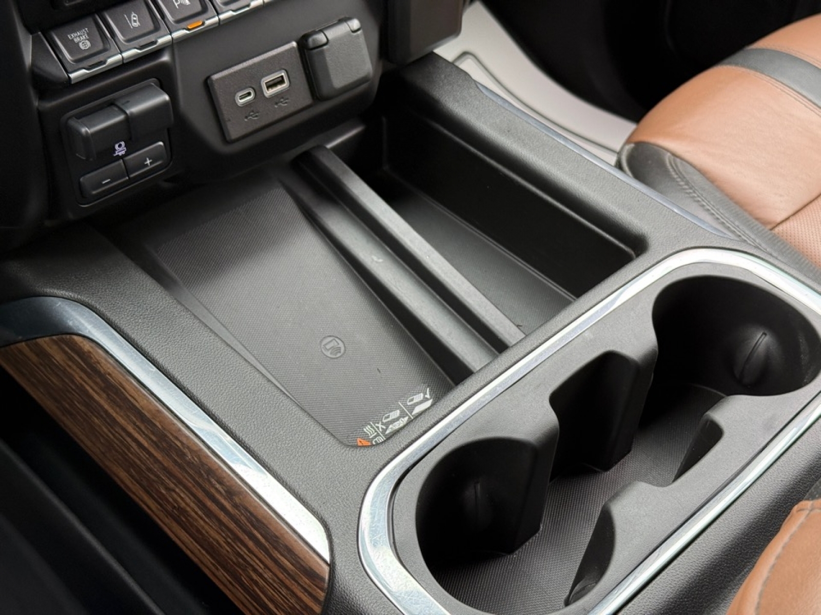 2023 Chevrolet Silverado 3500HD High Country, 39517, Photo