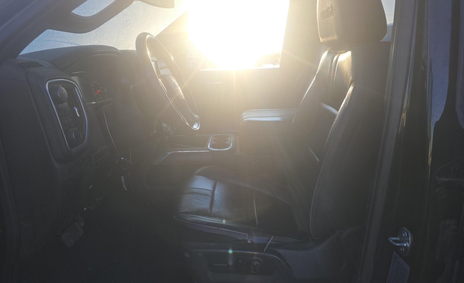 2023 Chevrolet Silverado 3500HD 4WD Crew Cab Long Bed High Country, 39867, Photo