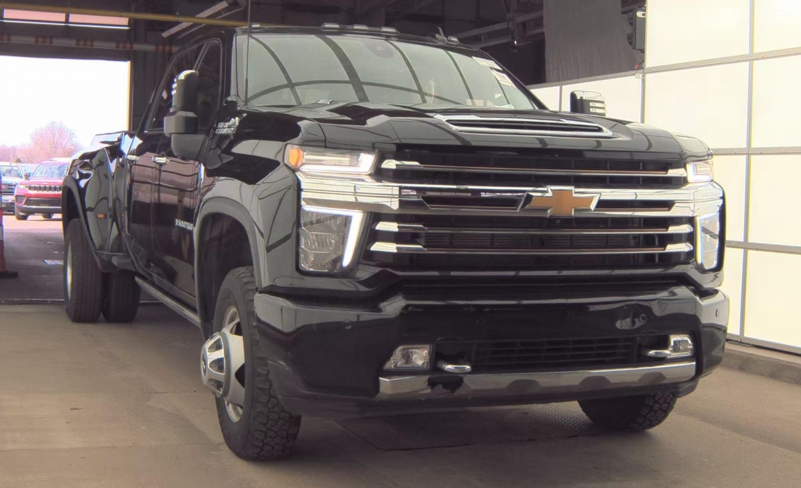 2023 Chevrolet Silverado 3500HD 4WD Crew Cab Long Bed High Country, 39867, Photo