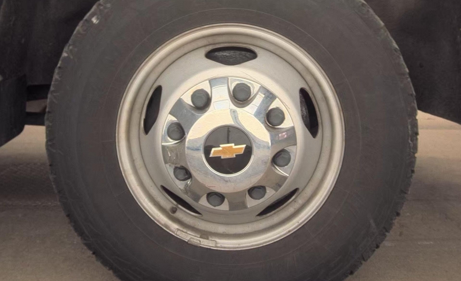 2023 Chevrolet Silverado 3500HD 4WD Crew Cab Long Bed High Country, 39867, Photo