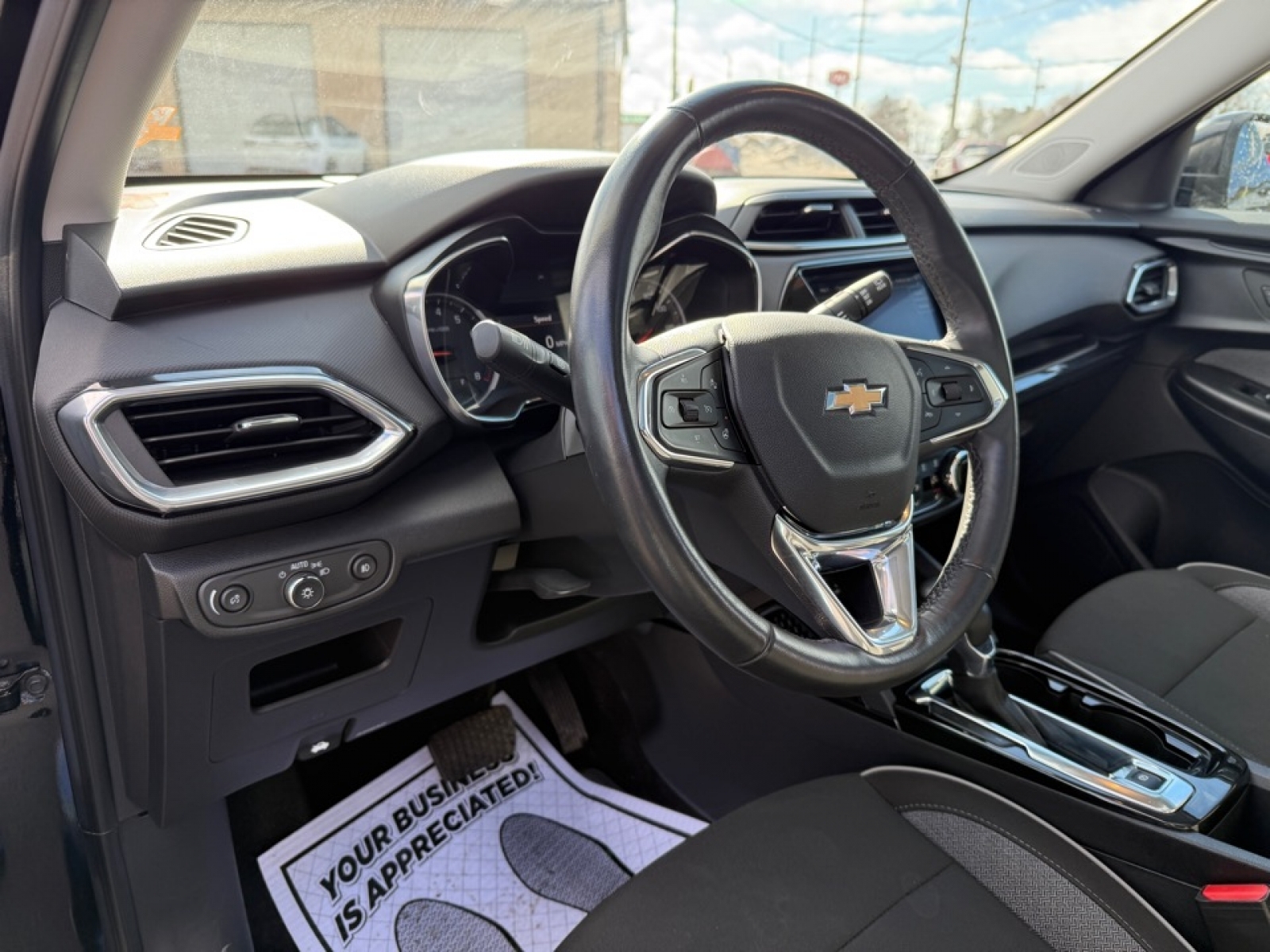 2023 Chevrolet Trailblazer AWD LT, 39512, Photo