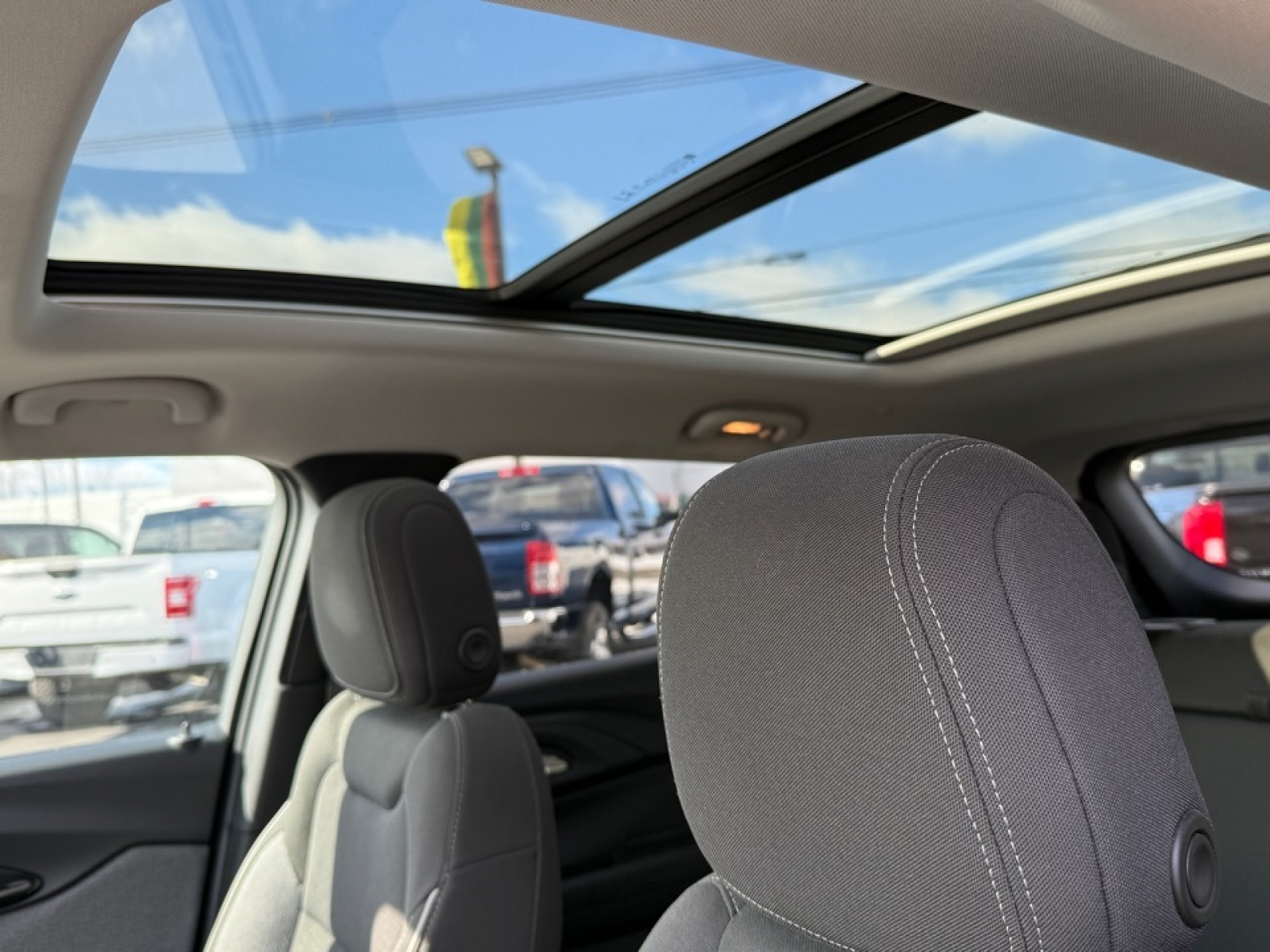 2023 Chevrolet Trailblazer AWD LT, 39512, Photo