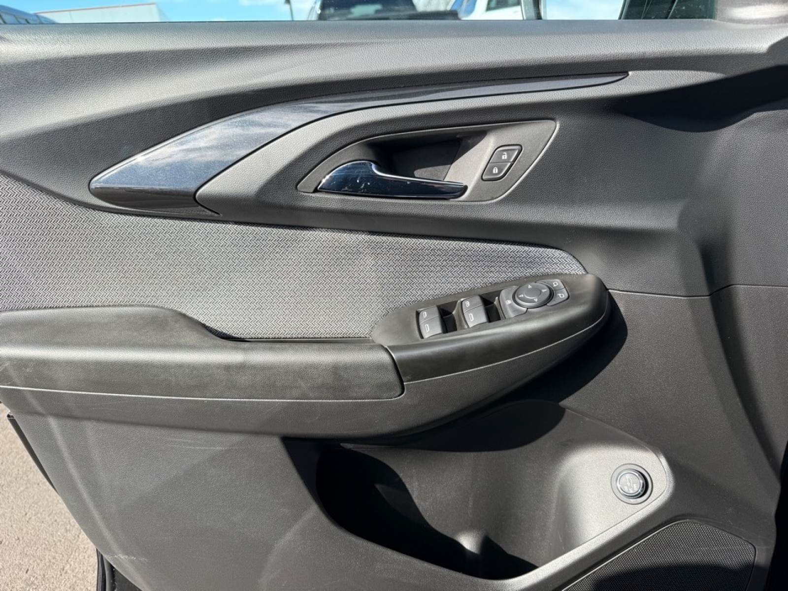 2023 Chevrolet Trailblazer AWD LT, 39512, Photo