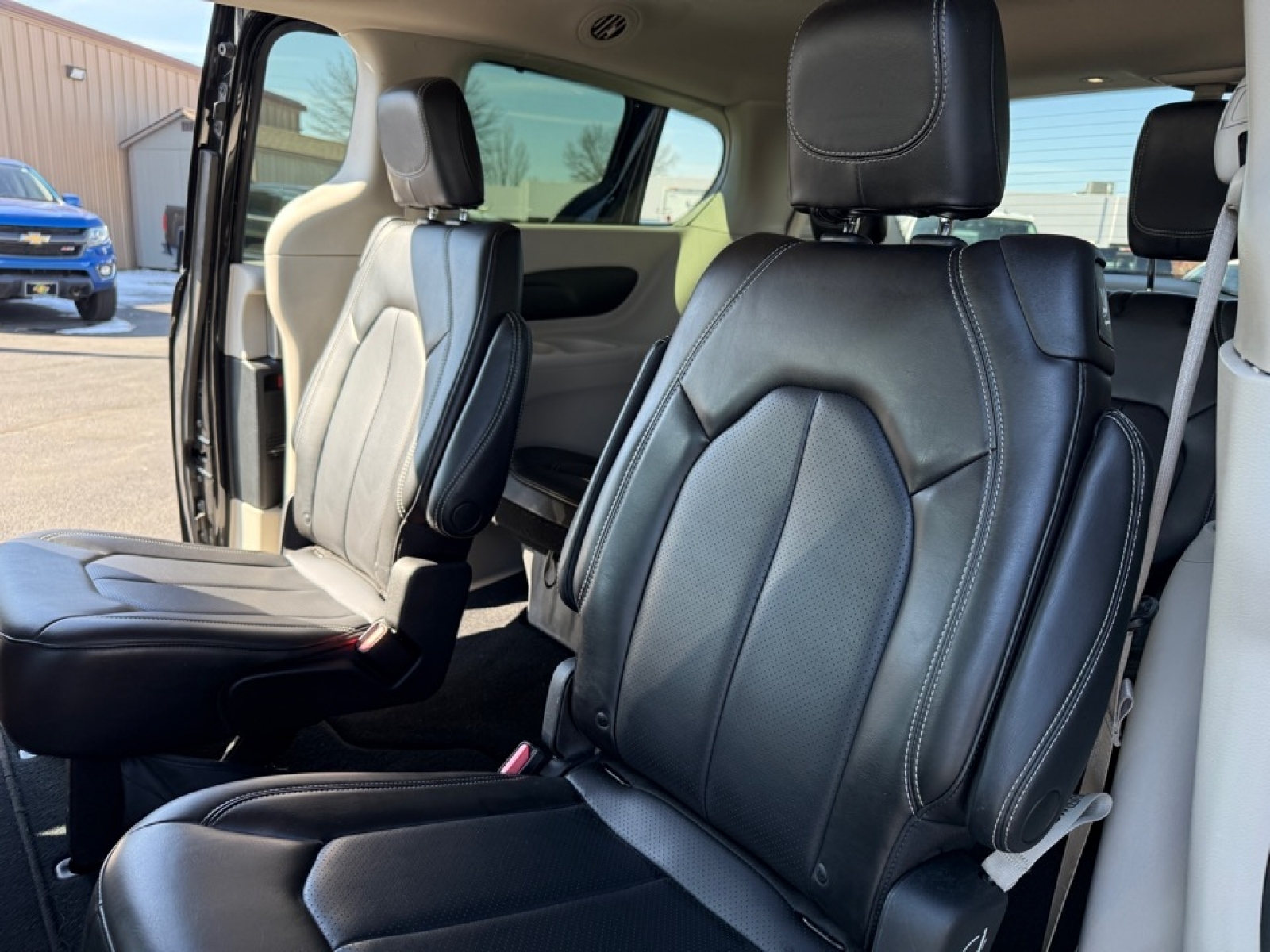 2023 Chrysler Pacifica Touring L, 39532, Photo