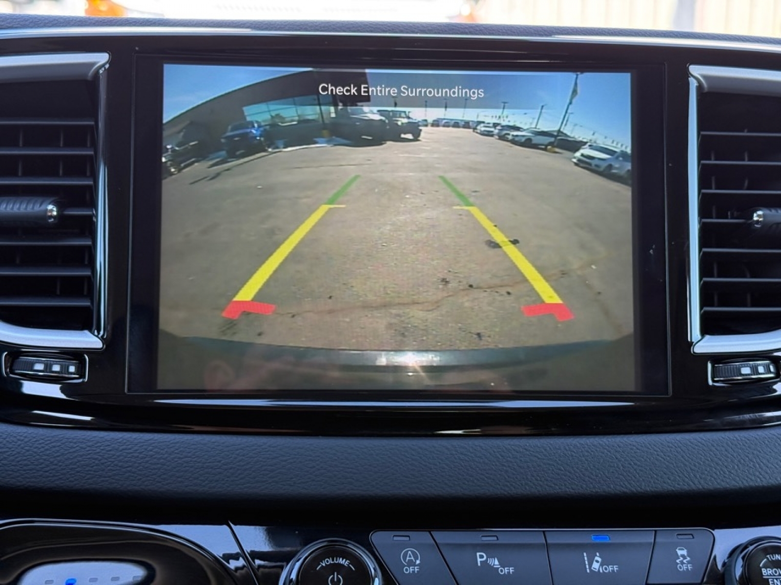 2023 Chrysler Pacifica Touring L, 39532, Photo