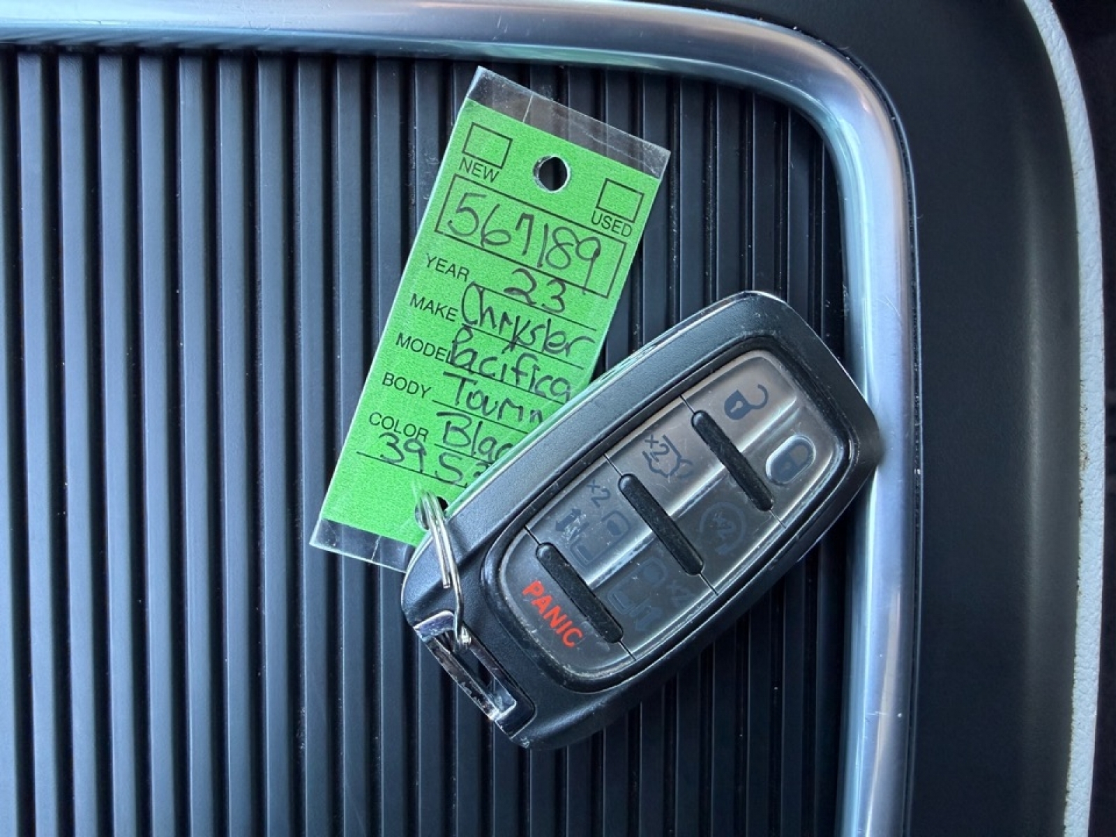 2023 Chrysler Pacifica Touring L, 39532, Photo