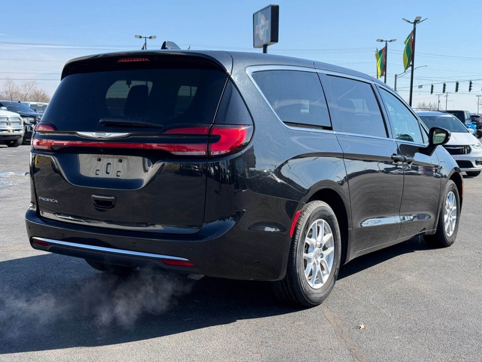 2023 Chrysler Pacifica Touring L, 39532, Photo