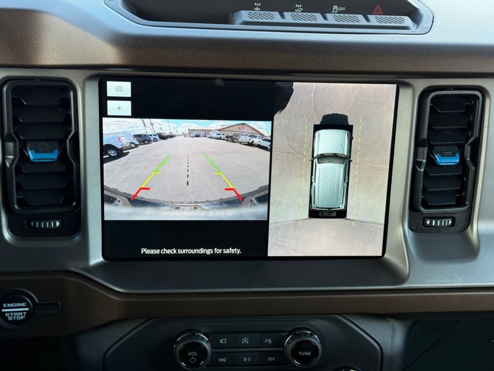 2023 Ford Bronco Outer Banks, 39552, Photo