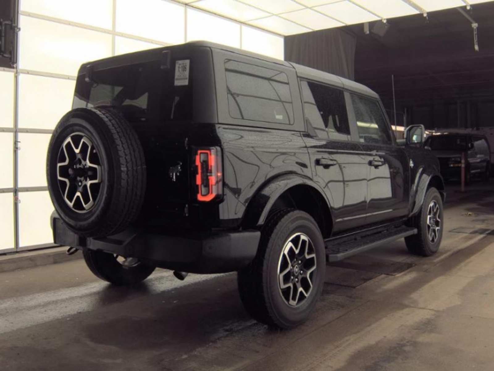 2023 Ford Bronco Outer Banks, 39866, Photo