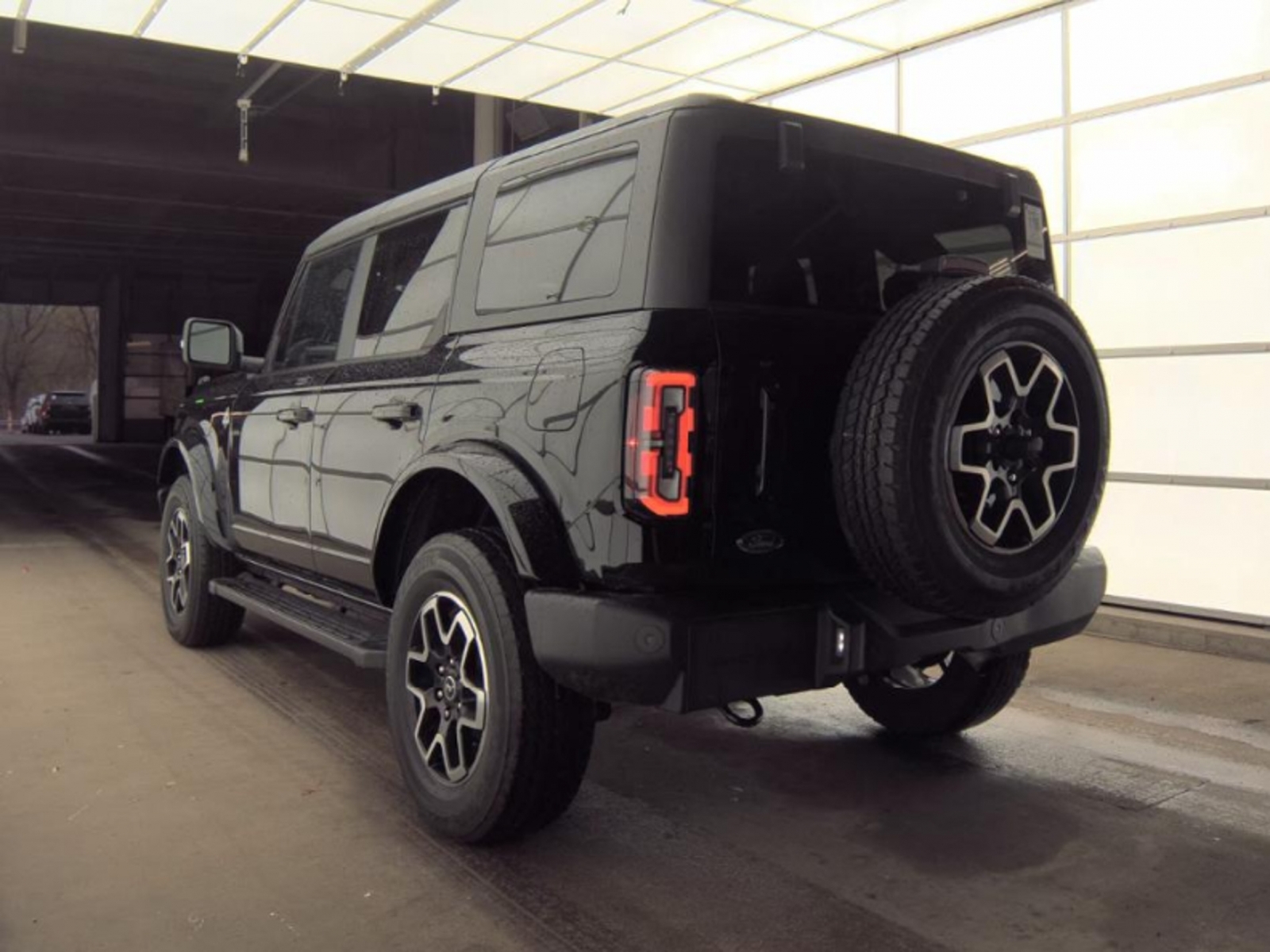 2023 Ford Bronco Outer Banks, 39866, Photo