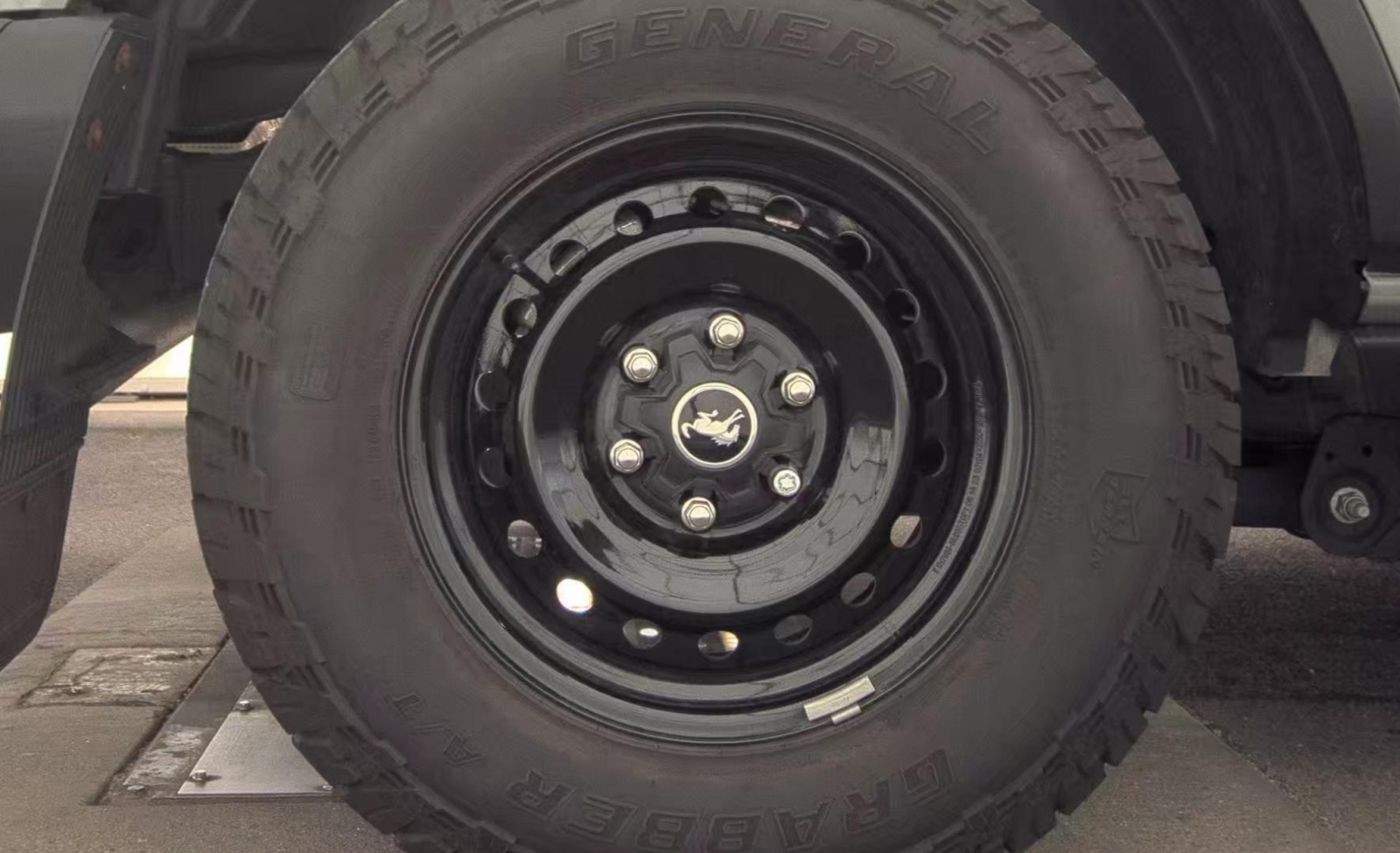 2023 Ford Bronco Black Diamond, 39909, Photo