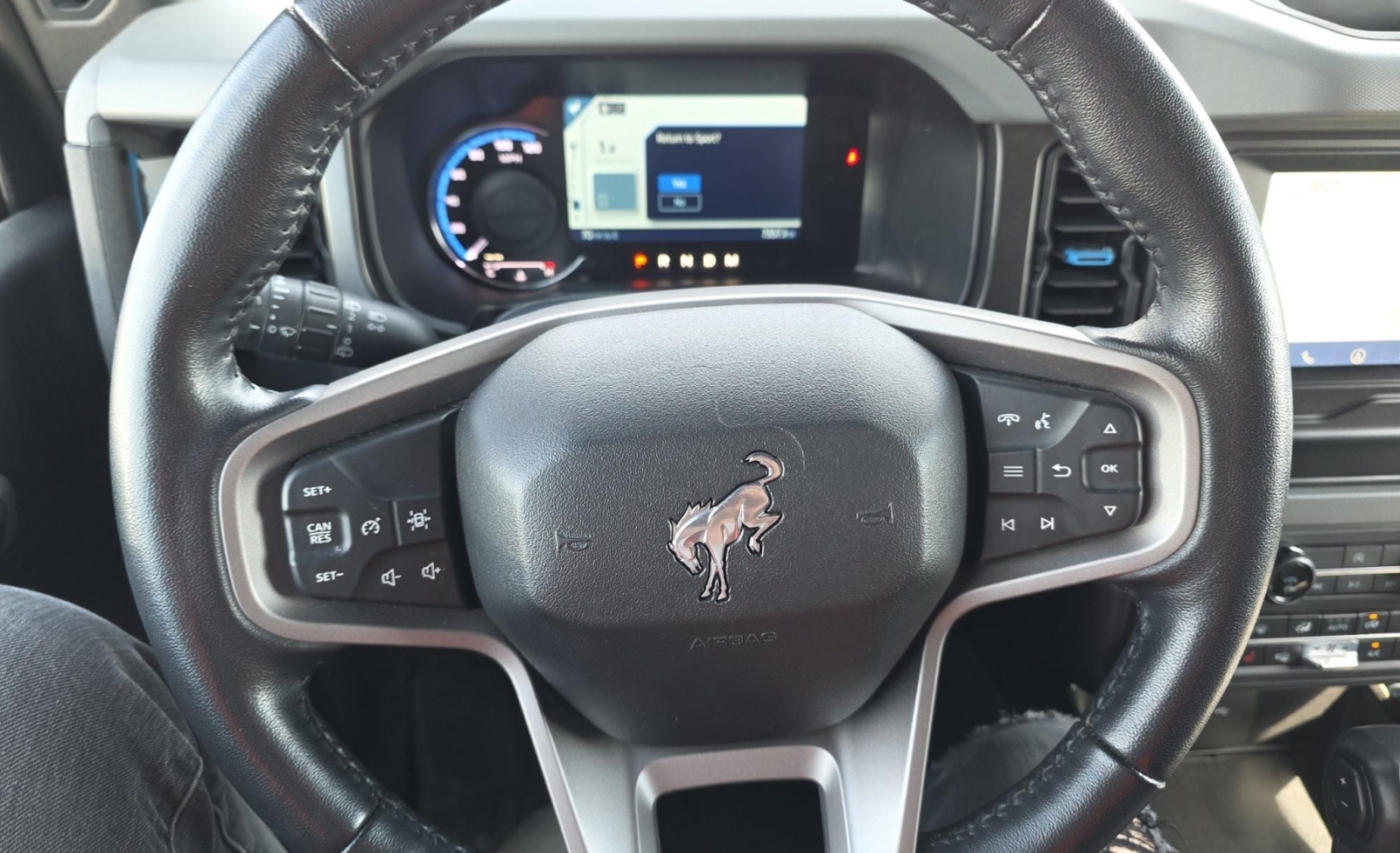 2023 Ford Bronco Black Diamond, 39909, Photo