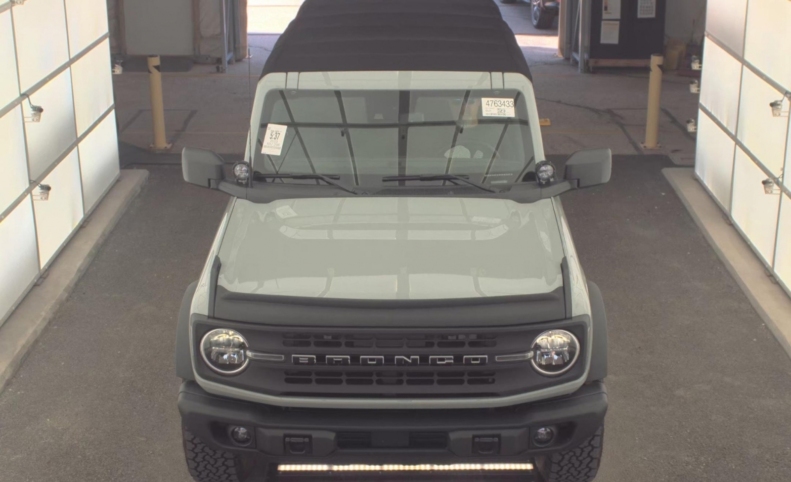 2023 Ford Bronco Black Diamond, 39909, Photo