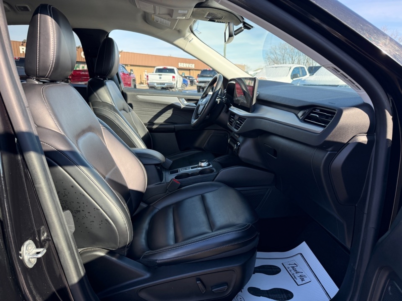 2023 Ford Escape Platinum, 39269, Photo