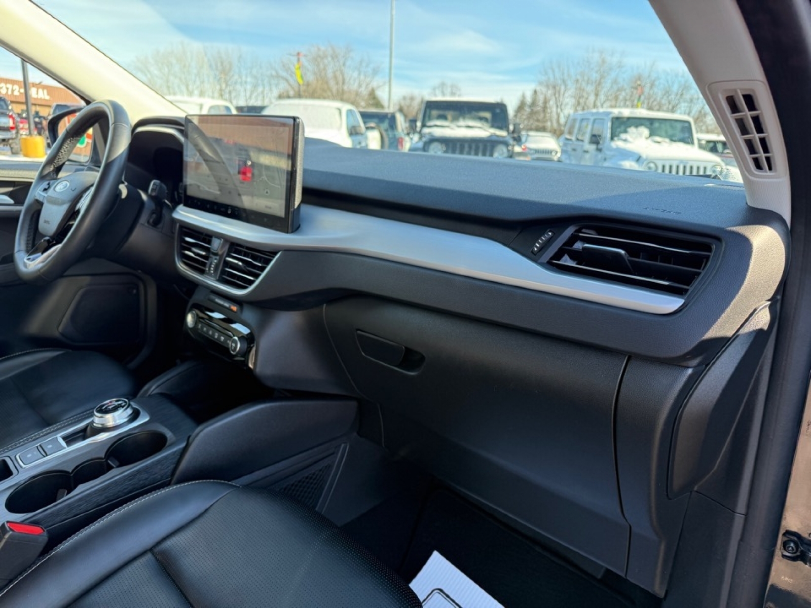 2023 Ford Escape Platinum, 39269, Photo