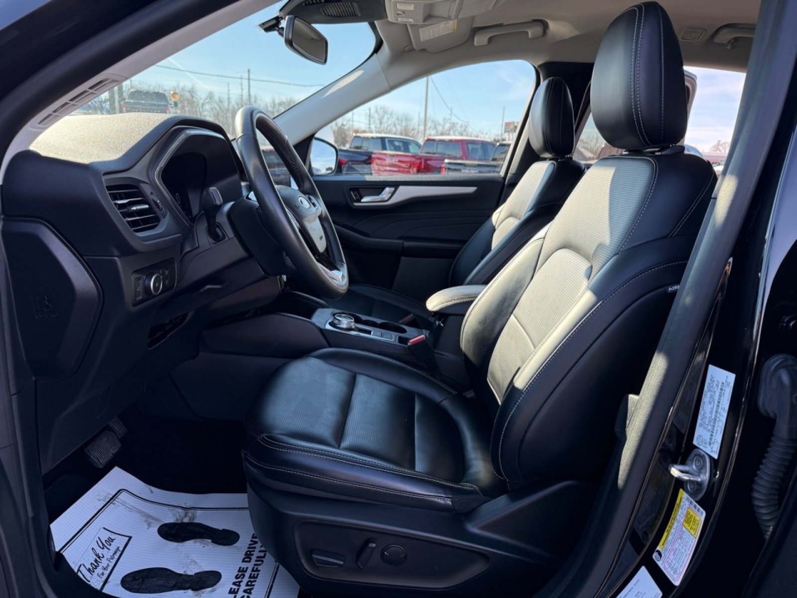 2023 Ford Escape Platinum, 39269, Photo