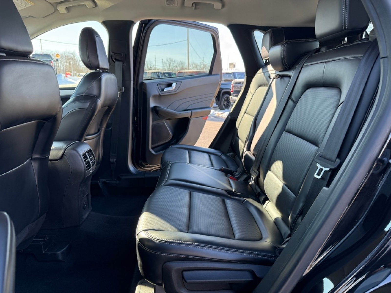 2023 Ford Escape Platinum, 39269, Photo