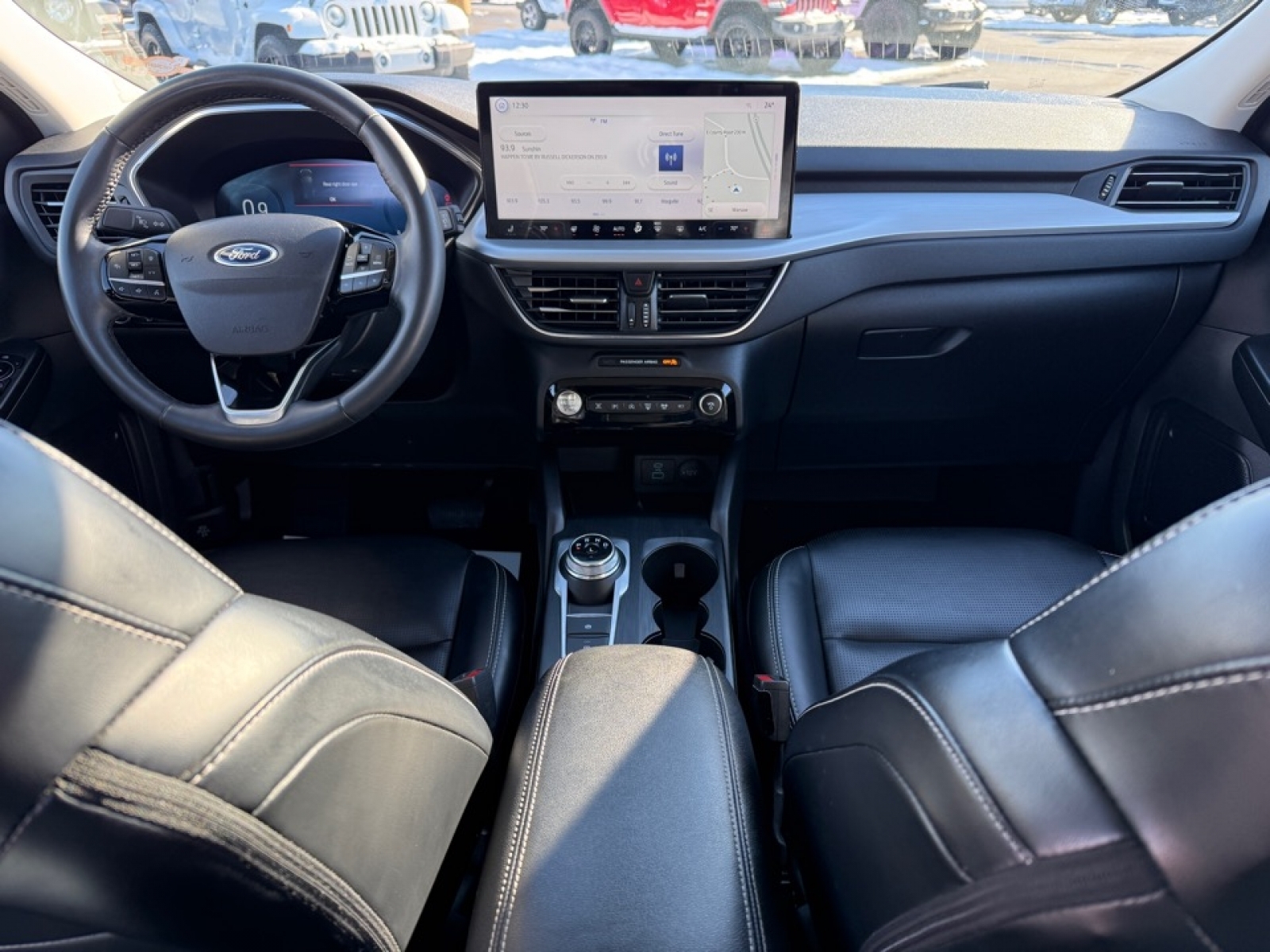 2023 Ford Escape Platinum, 39269, Photo